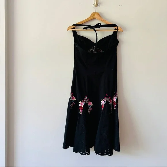 Vintage Betsey Johnson black embroidered halter dress Size 6